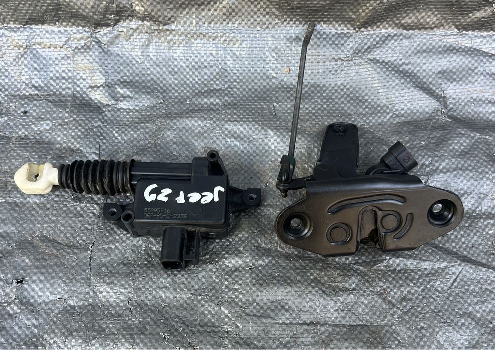 JEEP GRAND CHEROKEE ZJ zamek klapy tył siłownik komplet oryginał