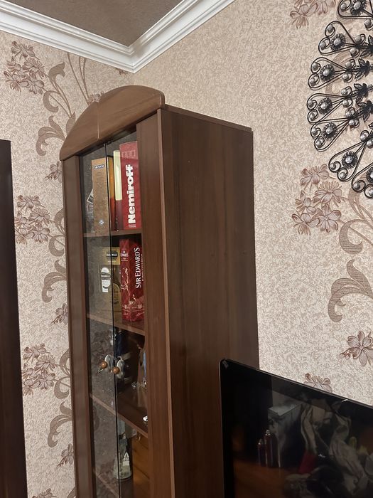 Шкаф Купе,Стол и стулья,Кровати,Продажа  с переездом.Срочно!