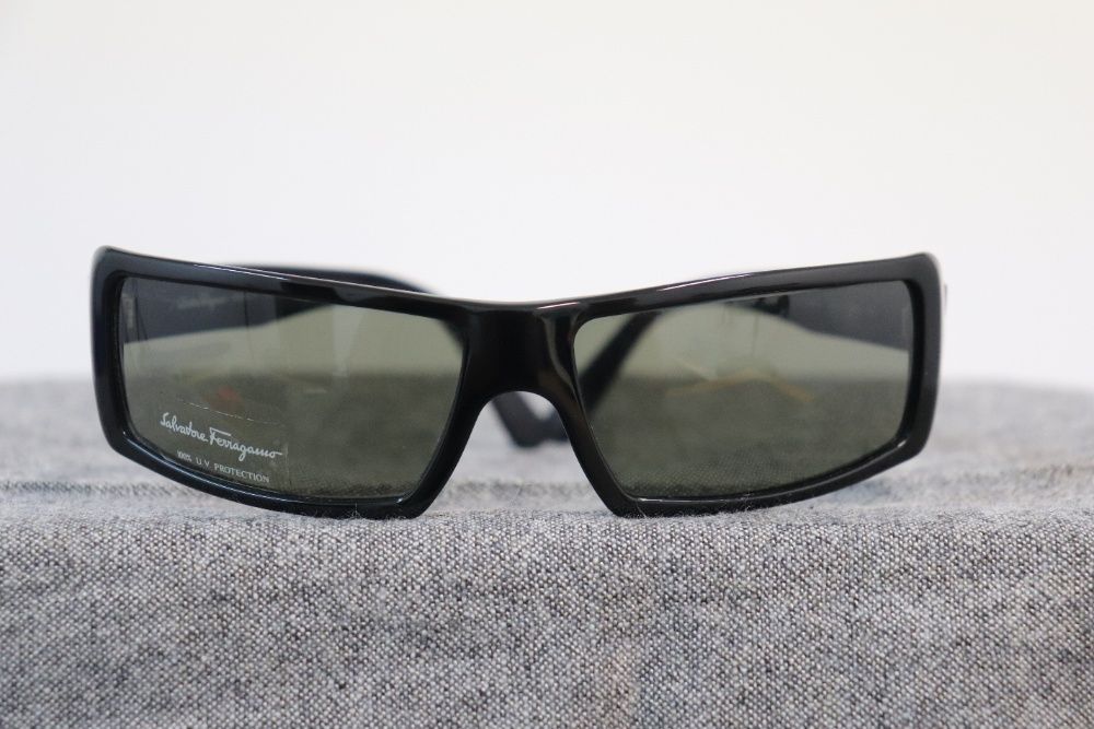 Okulary przeciwsłoneczne SALVATORE FERRAGAMO 2070