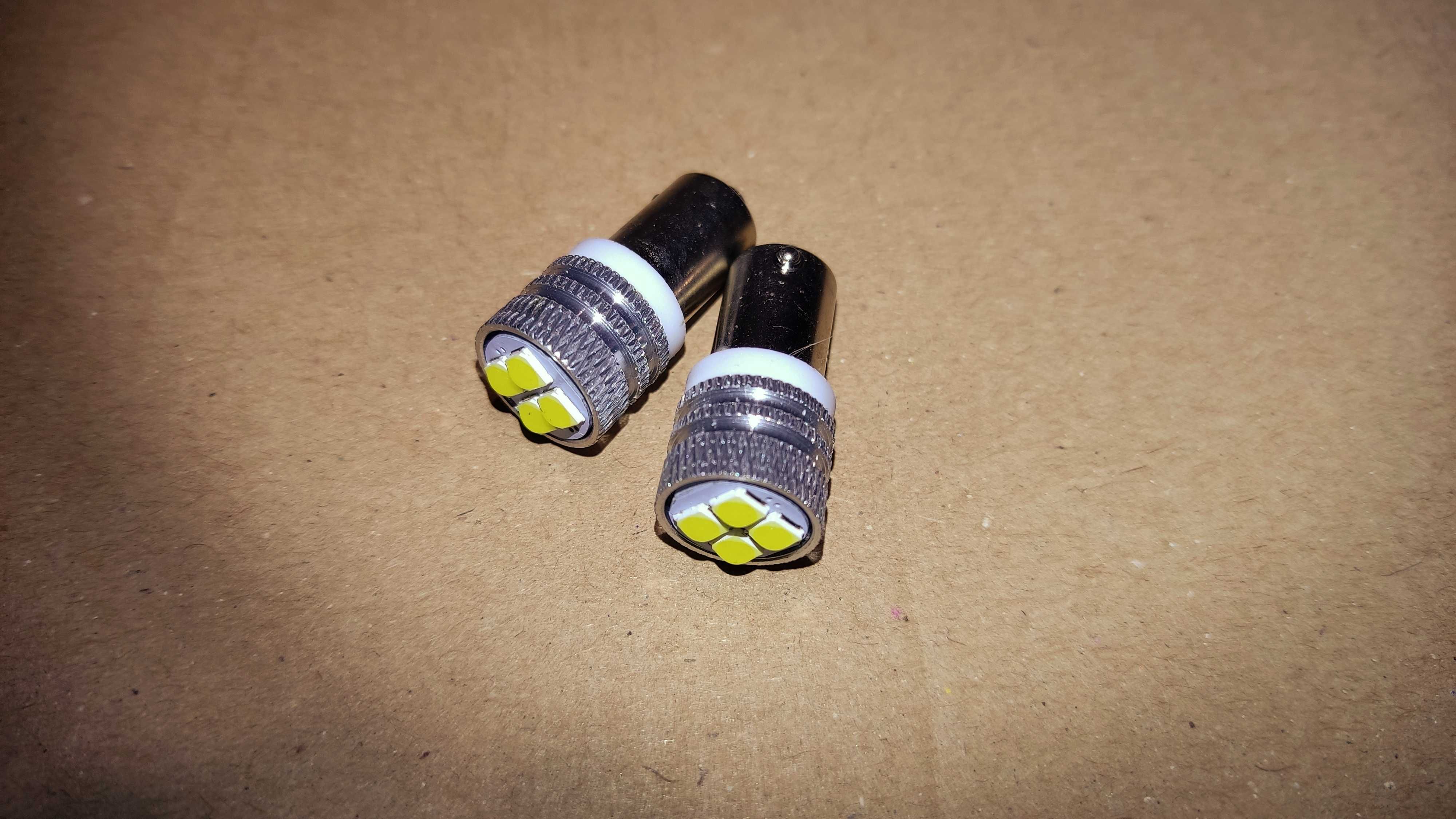 Автомобильная LED лампочка BAY9S White T11 6w