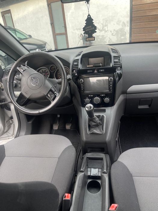 Opel Zafira 2010