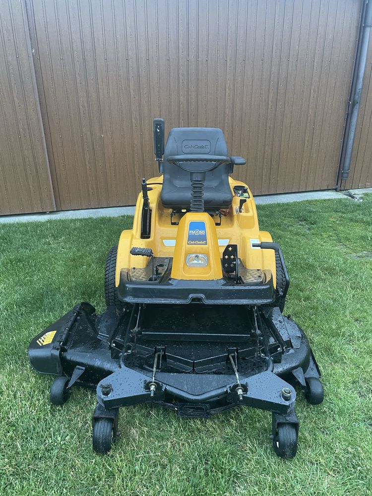 Traktorek Cub Cadet FMZ50 22HP