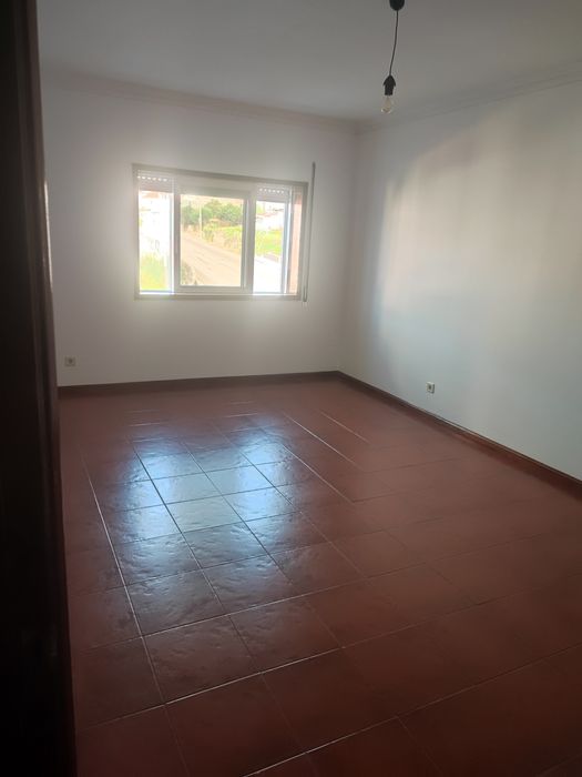 Apartamento T1 com garagem em box - Gondomar