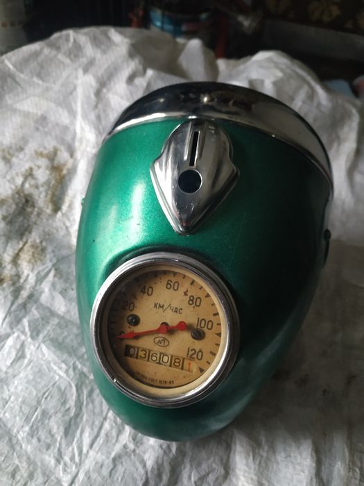 Продам фару на мотоцикл