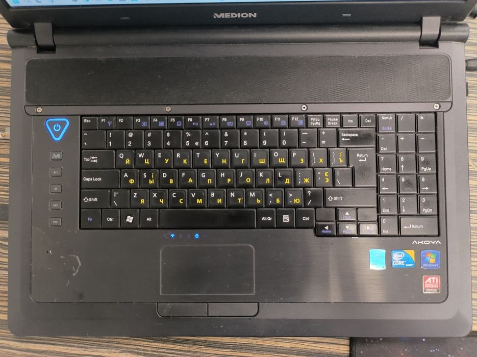 Мультимедийный ноутбук Medion AKOYA P8614, i7 Q720 2.8GHz , 18,4"