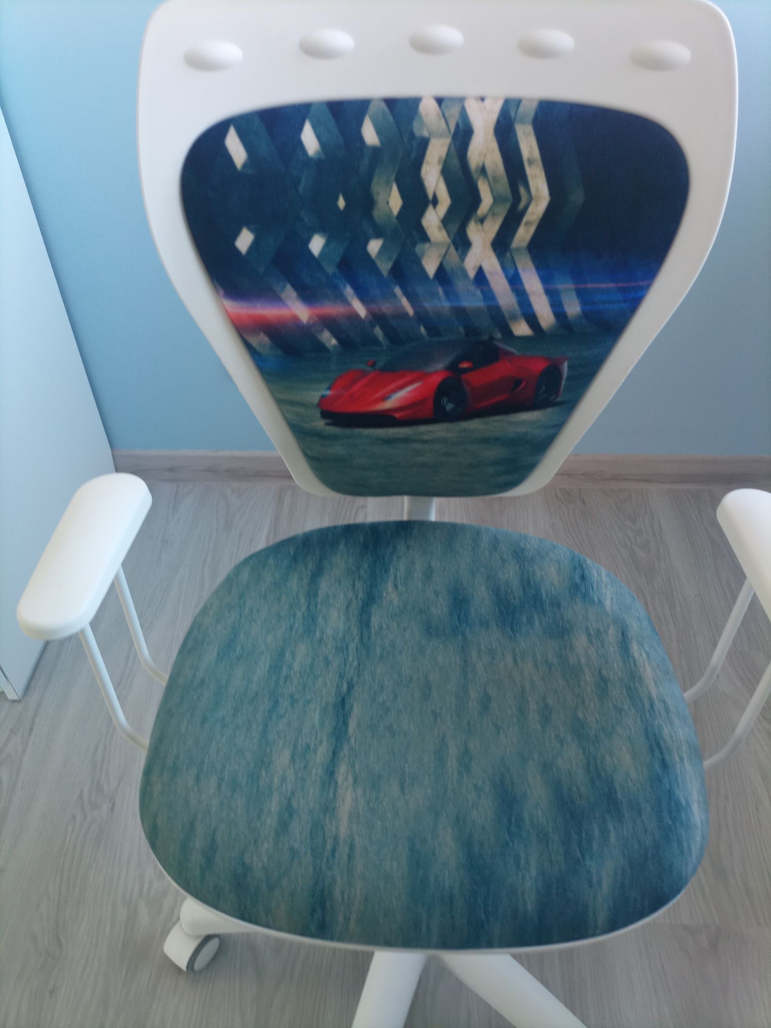 Fotel dziecięcy w idealnym stanie