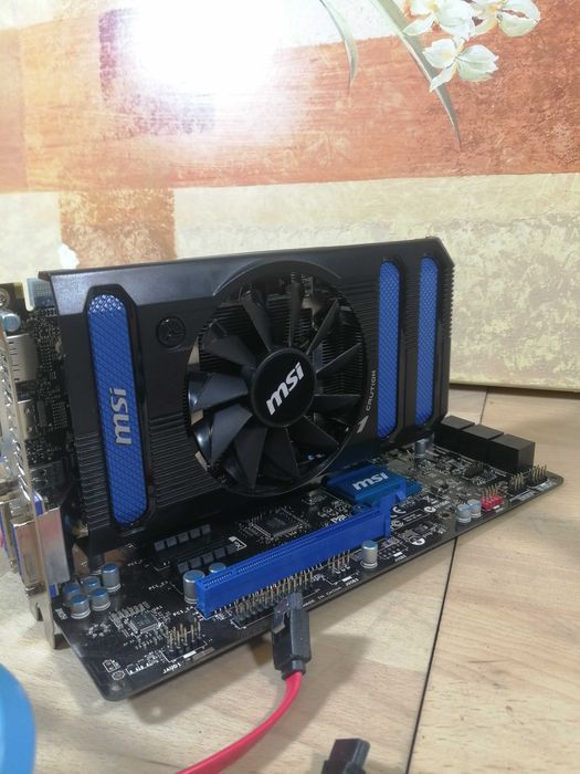 Płyta główna MSI B85M-G43 + karta graficzna MSI N660 2GD5 + alpine 11