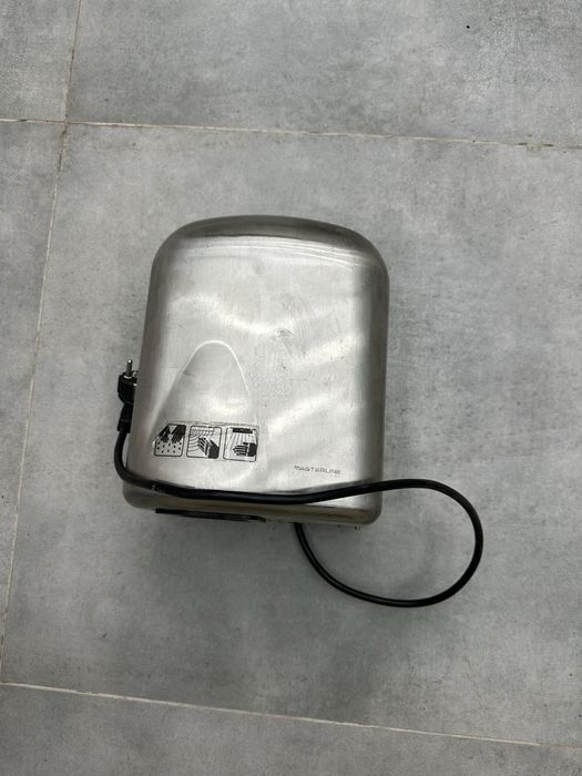 Suszarka do rąk MASTERLINE .