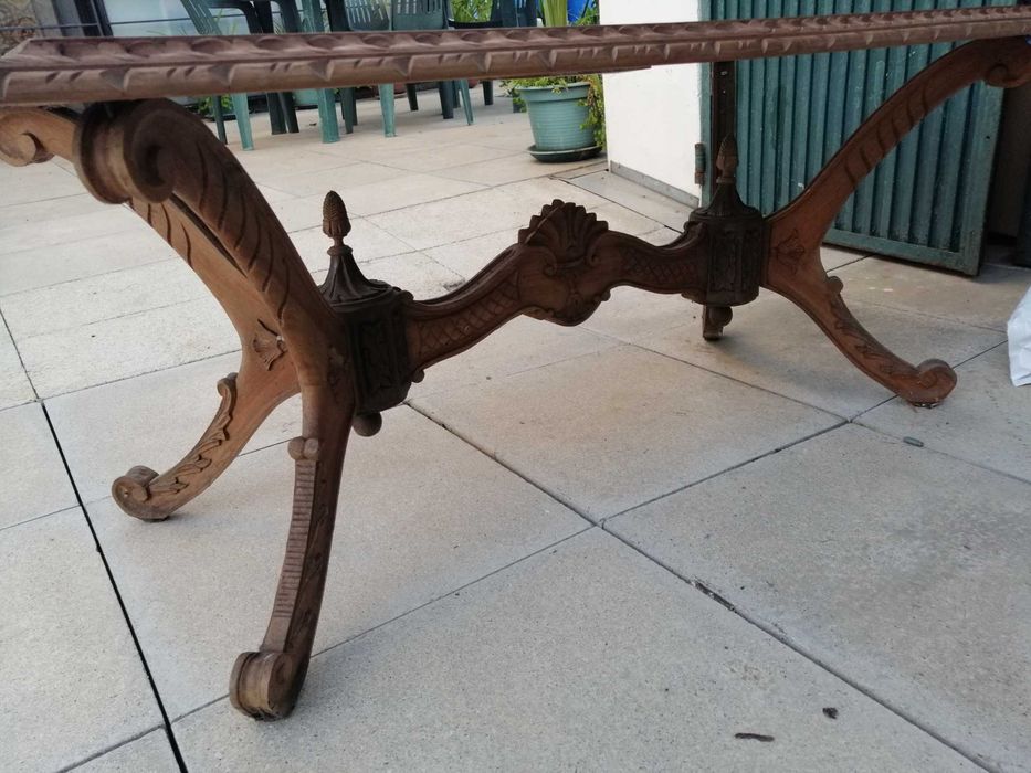 Mesa de sala de estar antiga