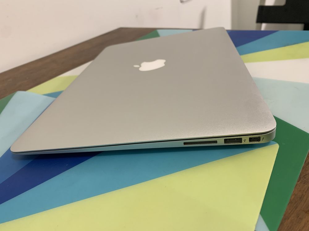 Gwarancja Macbook Air 13 i5 240GB SSD 4GB super stan