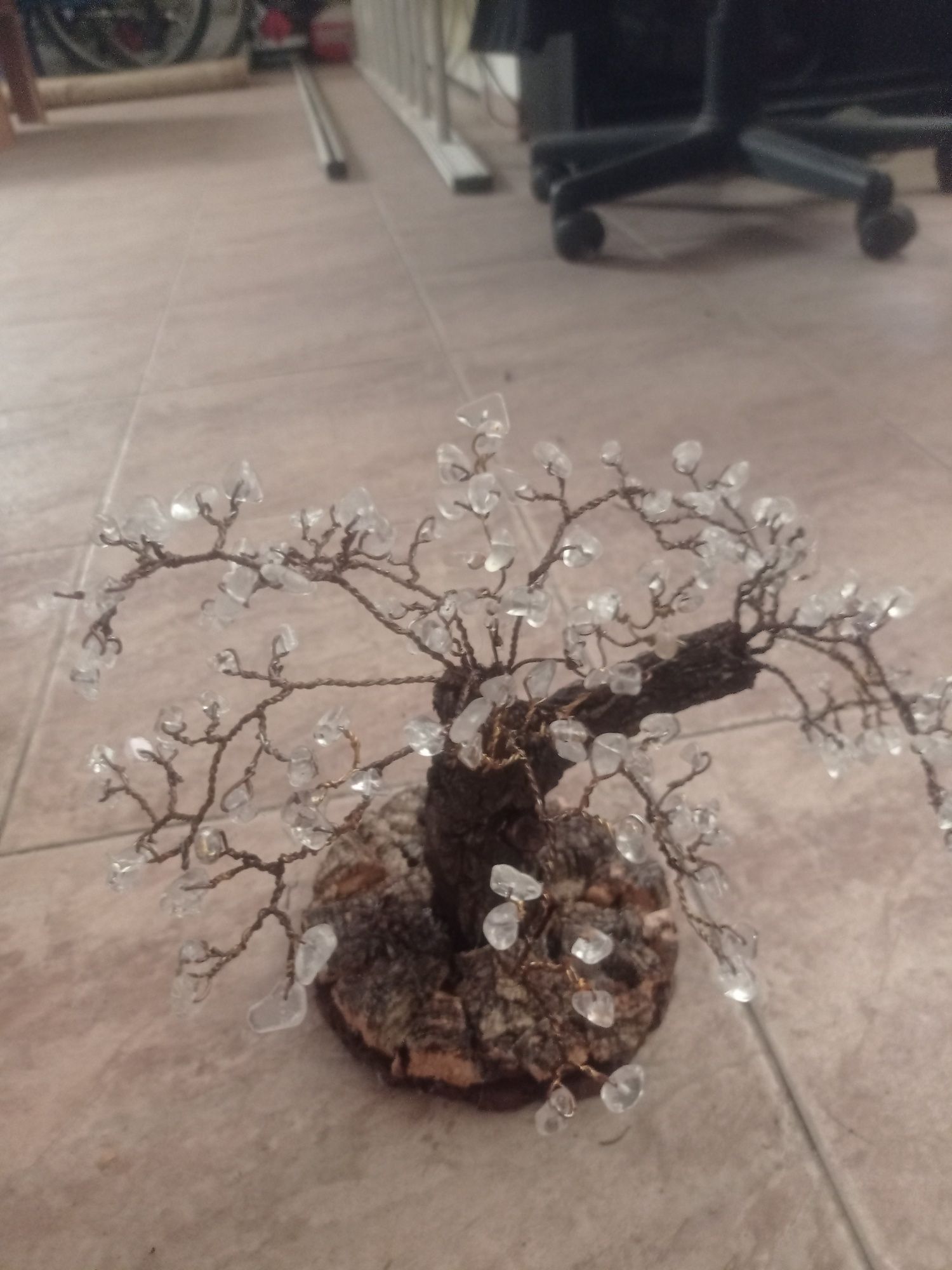 Árvore da vida em pedras naturais  de cristal