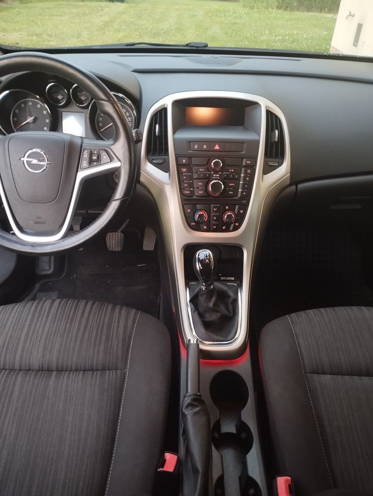 Opel Astra J 1.4 Turbo