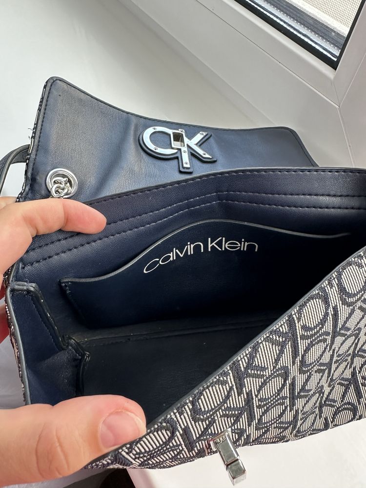 Сумка Calvin Klein, сумка женская через плечо на цепочке