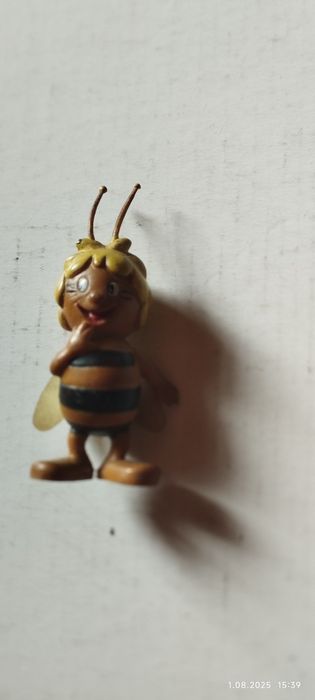 Figurka  Pszczółka Maja.Sygnowana.+ Gucio.