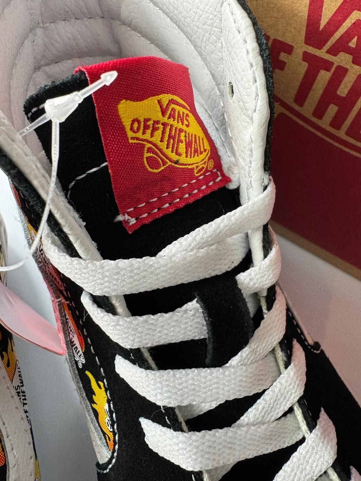 Nowe sneakersy VANS Sk8-Hi unisex za kostkę czarne żółte 38