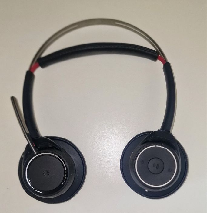 Headset protissional plantronics UC B825 com base carregamento