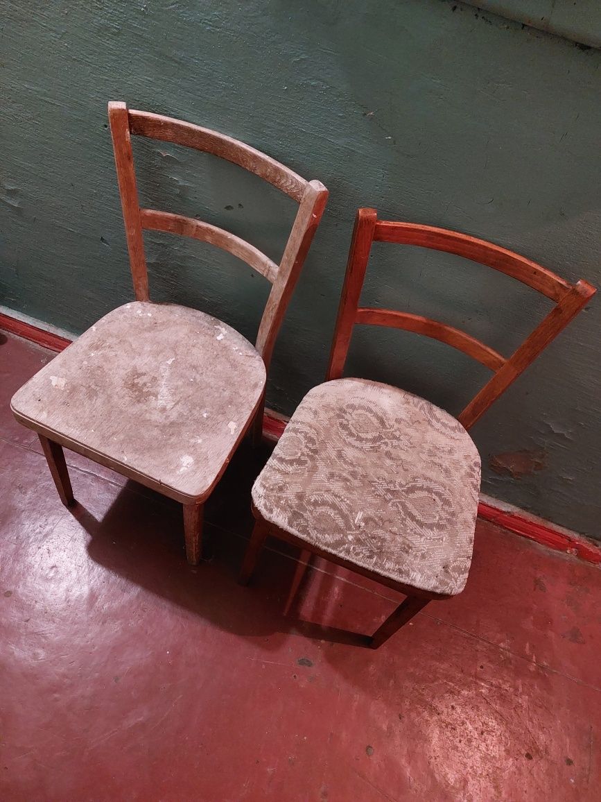 Продам стулья в нормальном состоянии