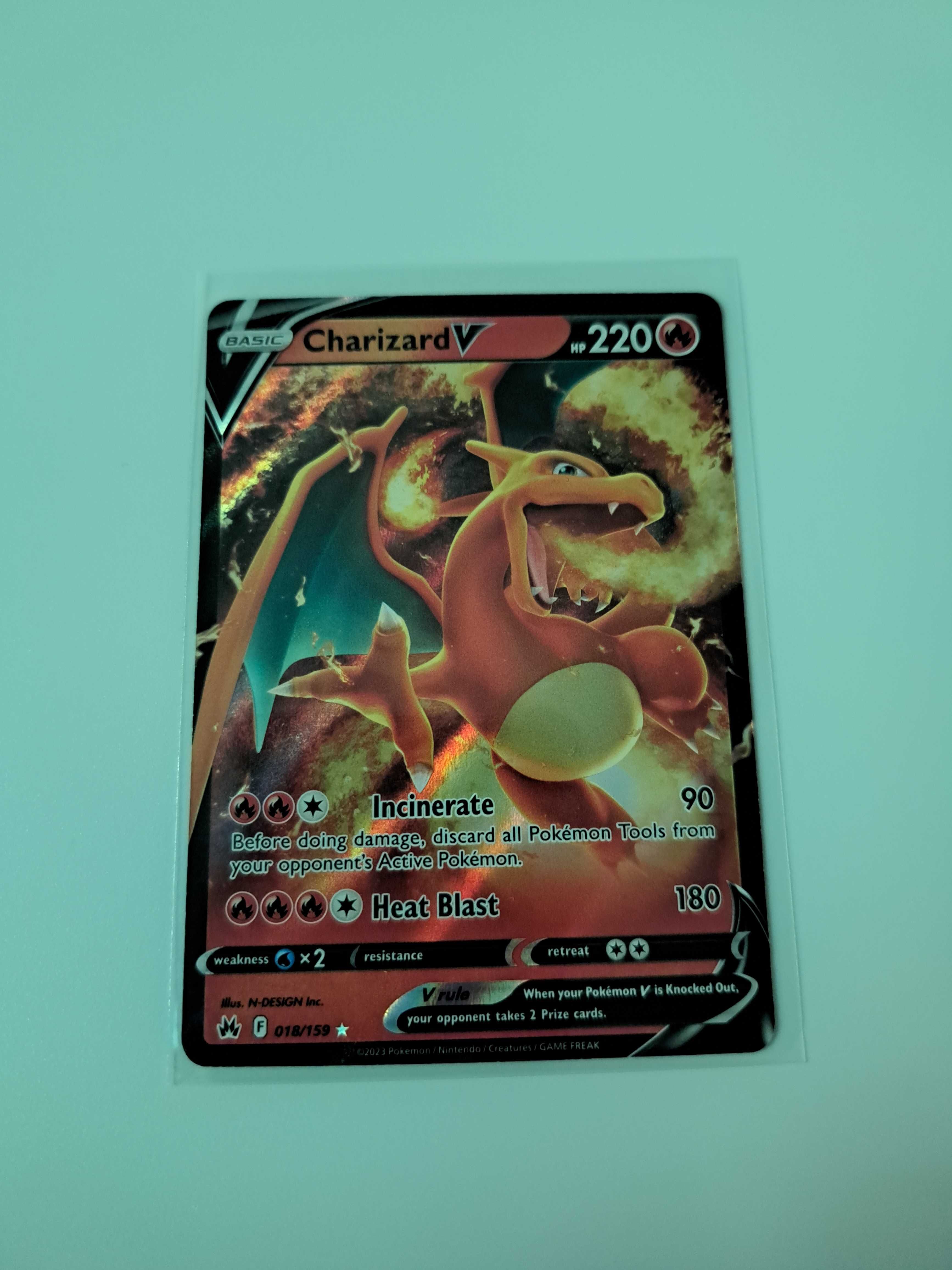 Karta Pokemon Charizard V