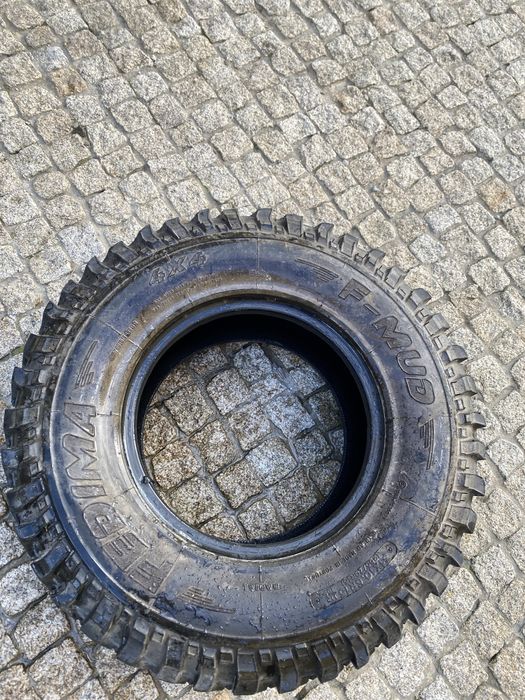 Volante original sparco para suzuki samurai e pneu 31