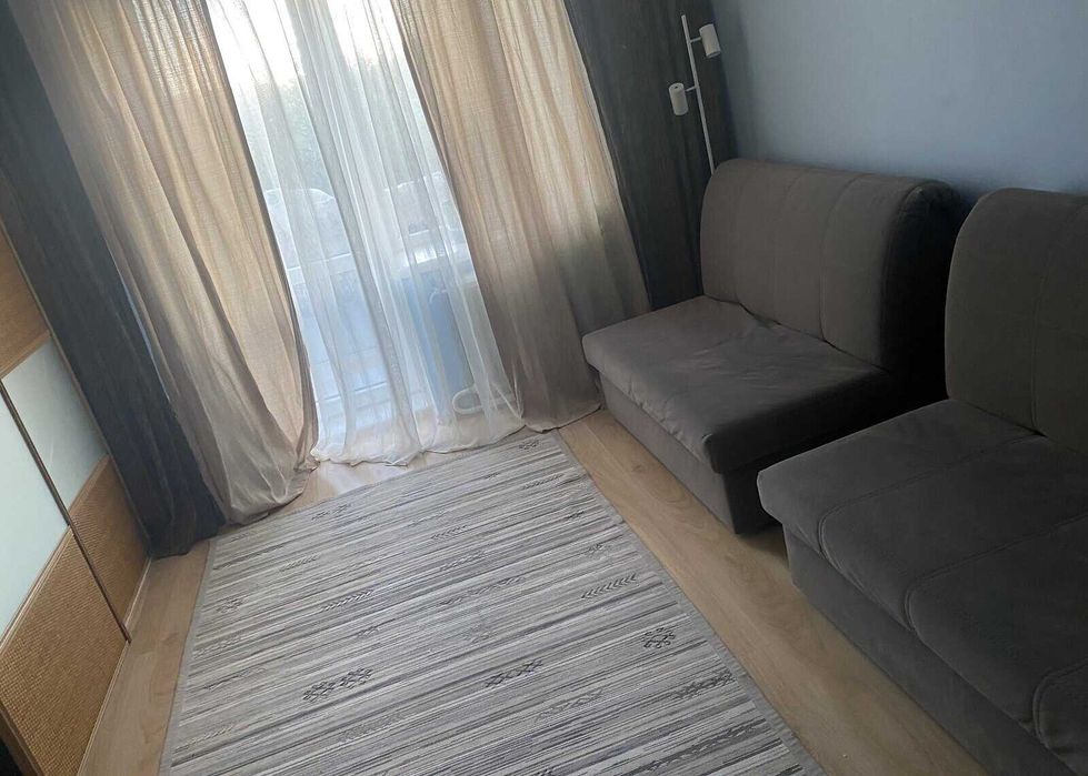 Продається 2-кімнатна квартиру з ремонтом на Дубово!