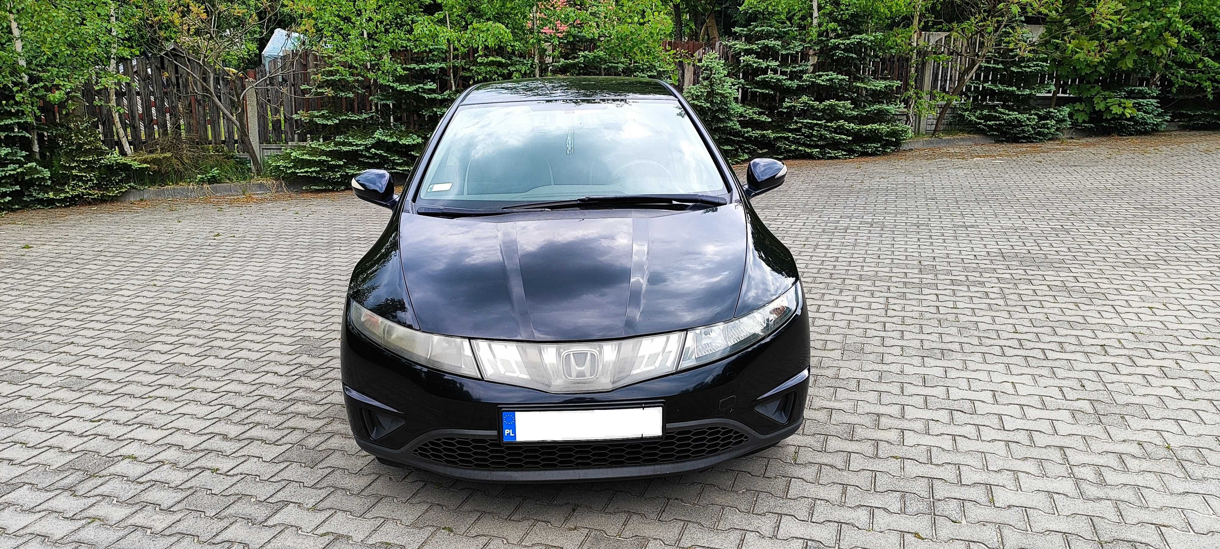 Honda Civic VIII 2008roku 1.8Ben, 140kM, Godne Uwagi.