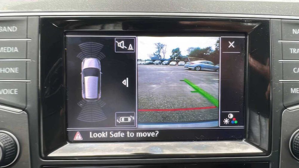 Volkswagen e-Golf SEL Premium      2015