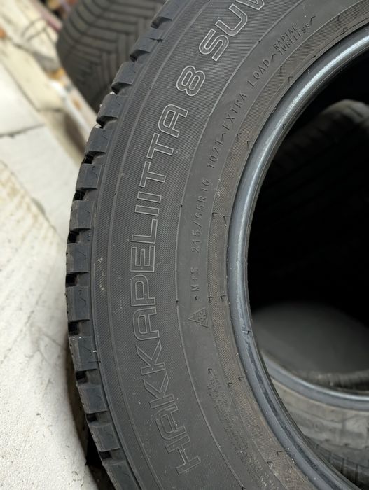 Шини зимові 20рр ІДЕАЛ NOKIAN Hakkapeliitta 8 suv 215/65 R16 8mm рези