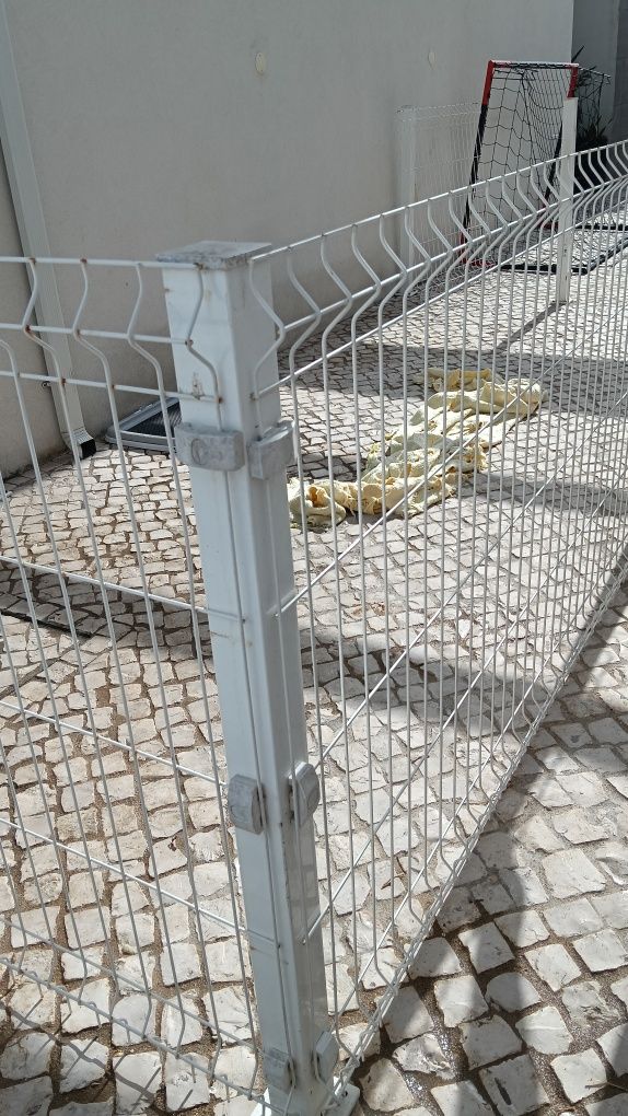 Gradeamento com postes