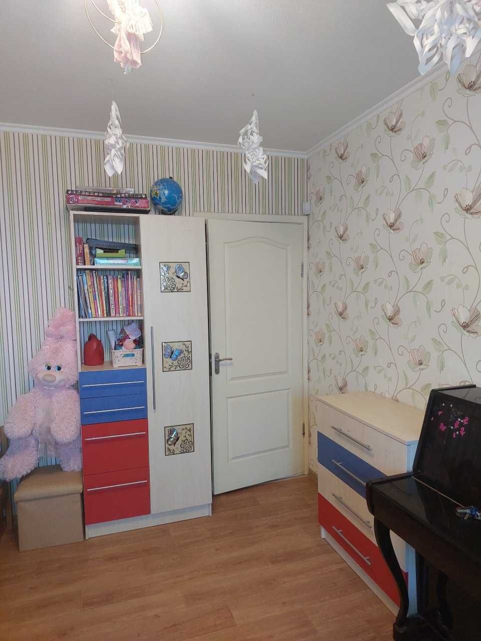 Продам 3-х к. квартиру пос.Жуковського