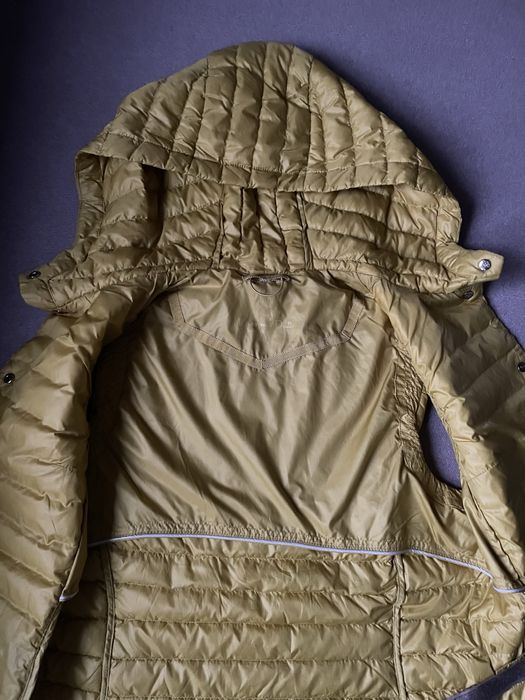 Bezrękawnik damski z kapturem, z puchem marki Massimo Dutti