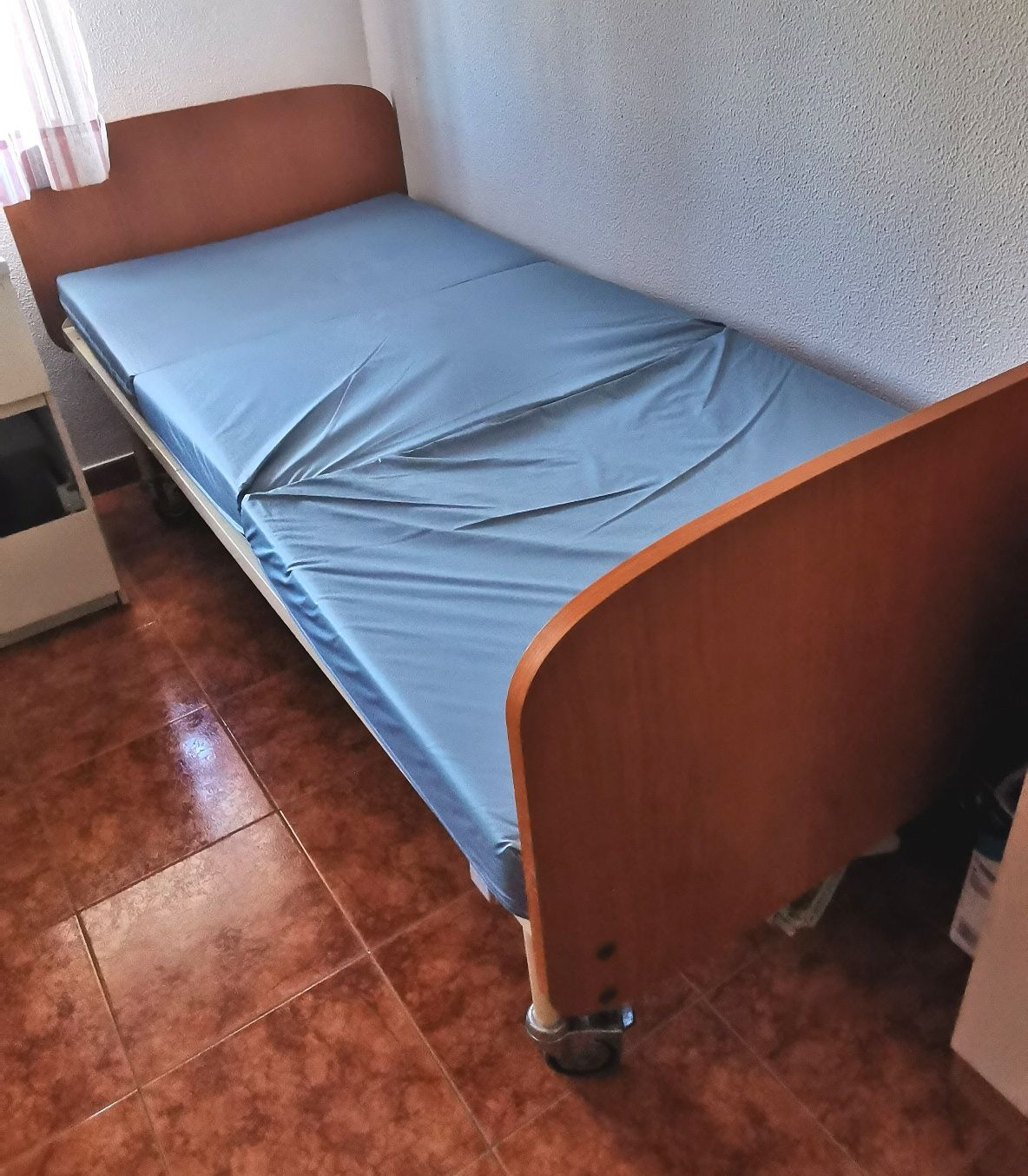 Cama articulada eléctrica