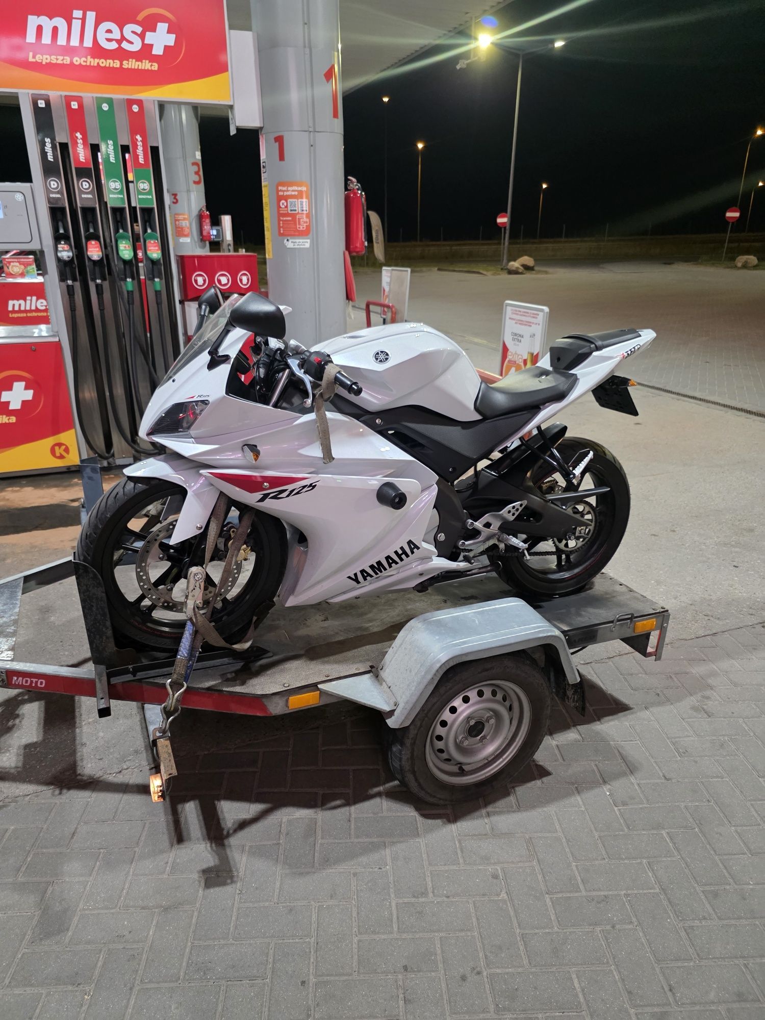 Motocykl na kat. B 125 WYNAJEM WARSZAWA YAMAHA YZF-R125
