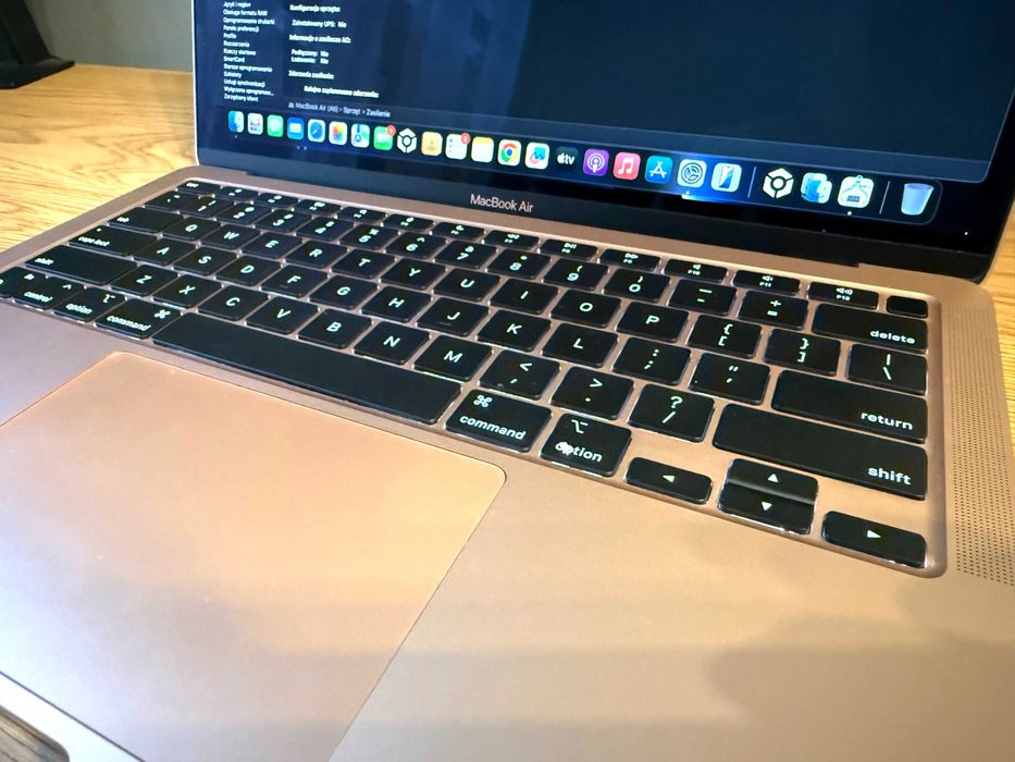 MacBook Air 13 I M1 I 8/256GB I Bat-94% Gold I Świetny stan