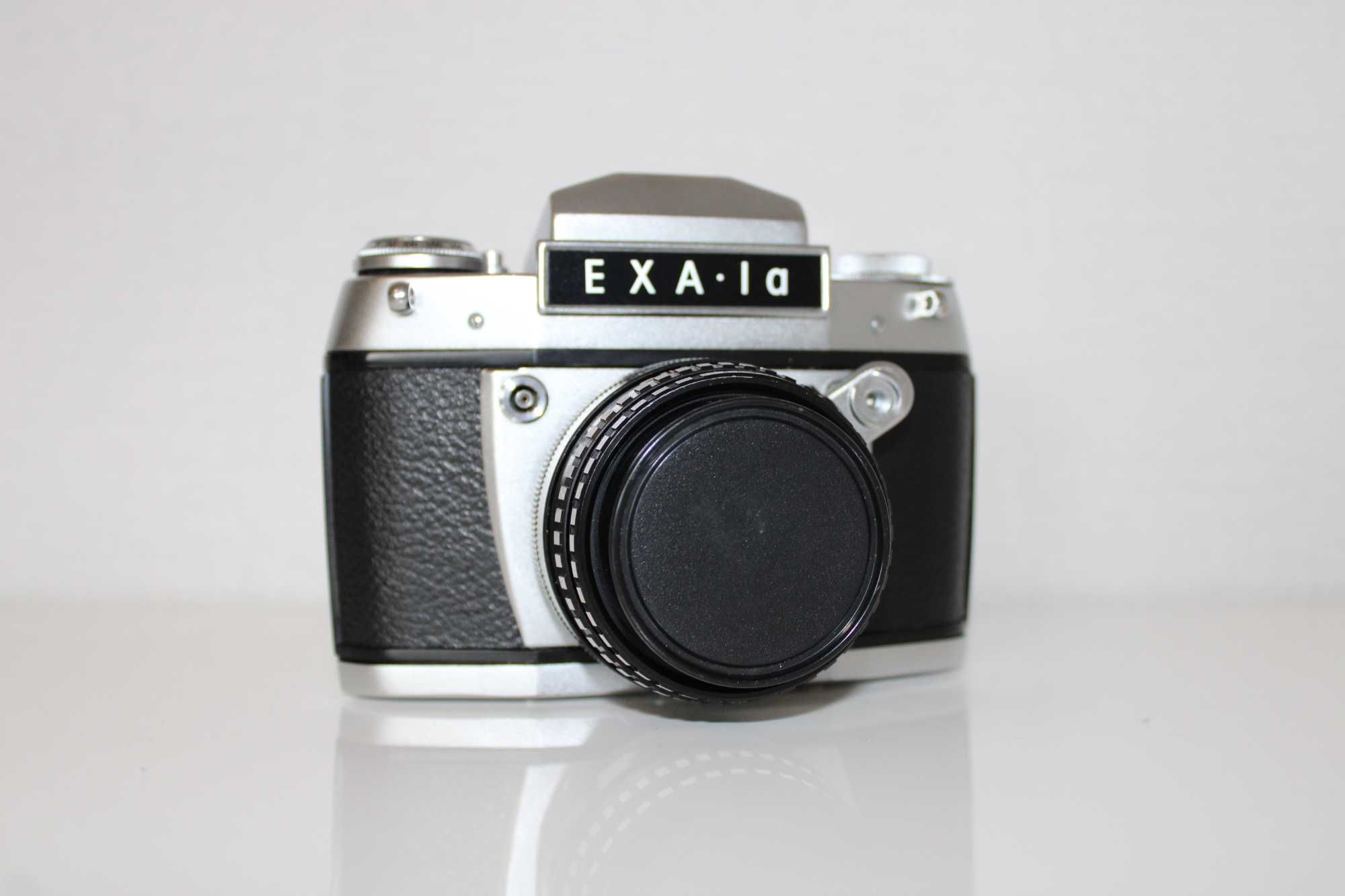 Aparat analogowy Exa 1a z obiektywem Meyer-Optik Domiplan 50mm