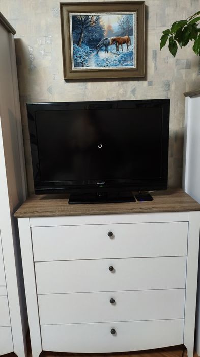 Телевізор Sharp LS-32S7E-BK+ тв приставка