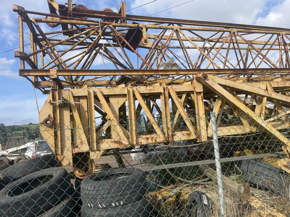 Grua automontante 20X25