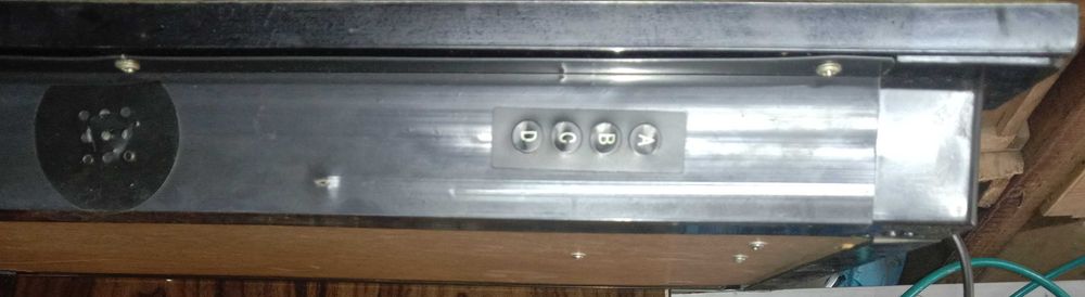 ПРОДАМ настенные часы в виде картины