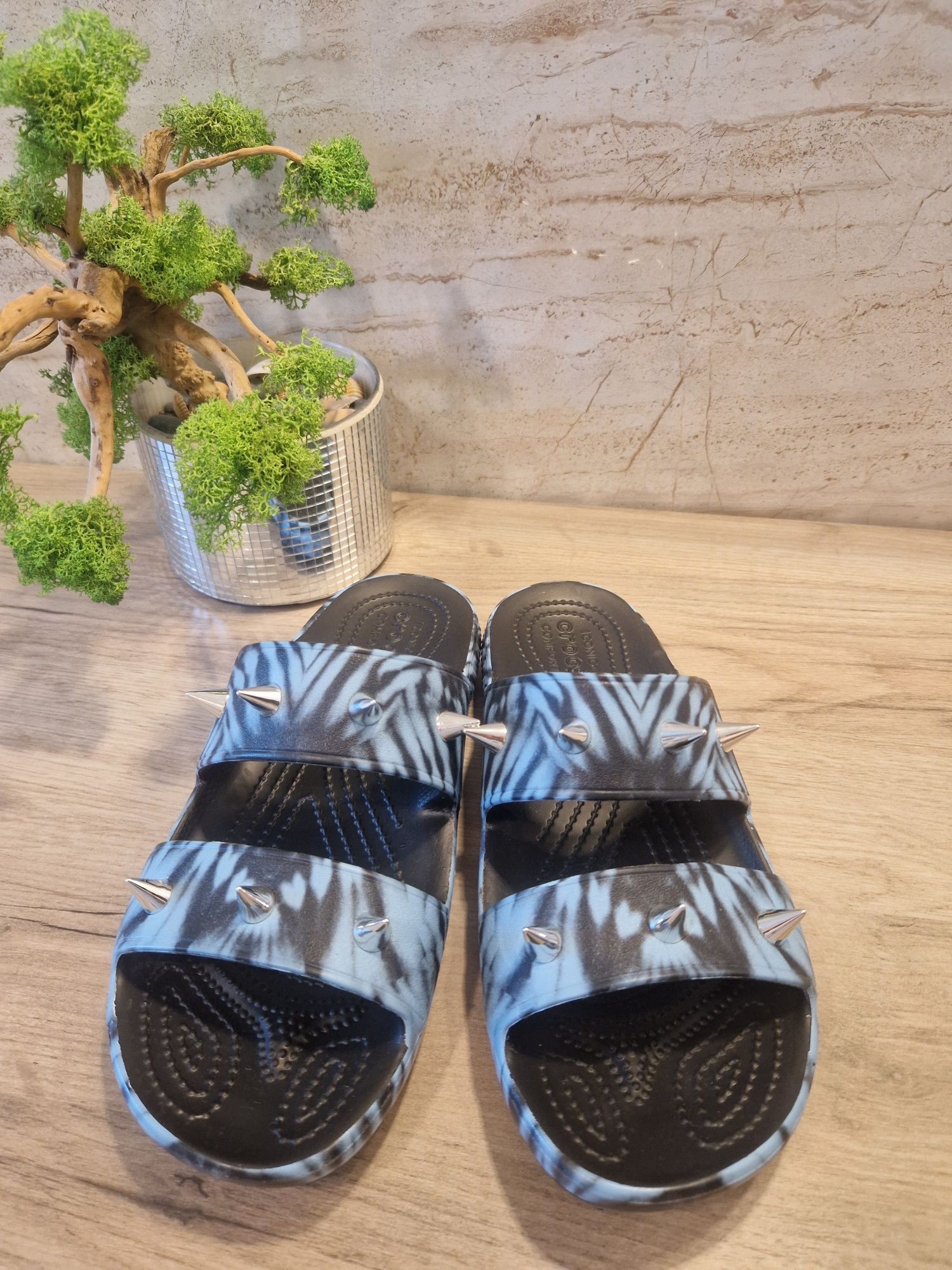 Crocs Klapki Classic Rebel Sandal r. 39 - 40 , 26,5 cm nowe
