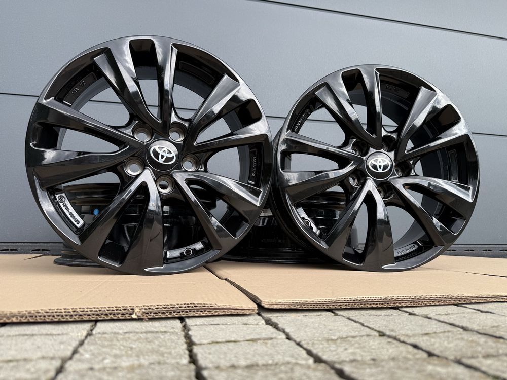 Alufelgi 17 cali 5x114,3 Toyota Corolla E21 Auris HR-V Yaris Cross