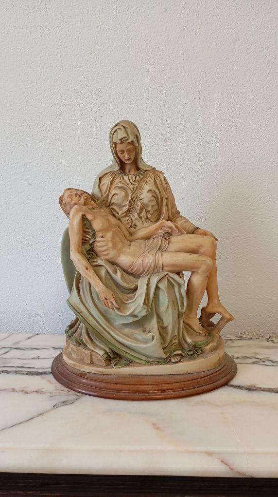 Pieta em bom estado