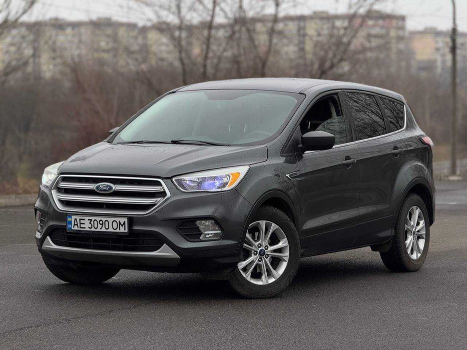 2018 Ford Escape продам авто