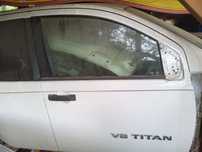 Kabina nissan titan v8