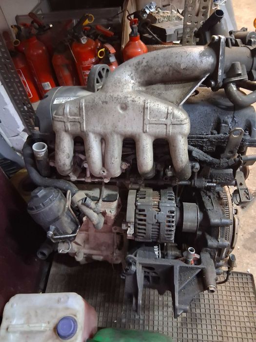 vw t5 kompletny silnik 2,5tdi 174 km BNZ uszkodzony na czesci