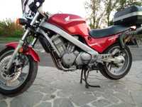 Honda NTV650 Revere