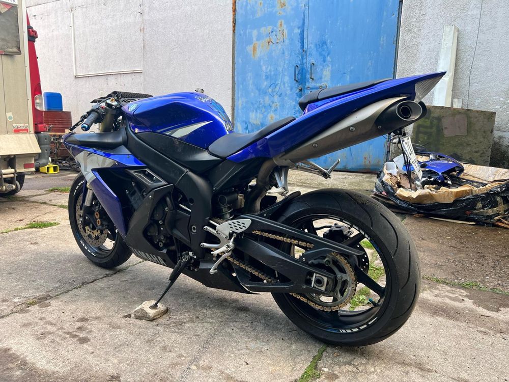 Yamaha r1 rn12 2004 uszkodzona