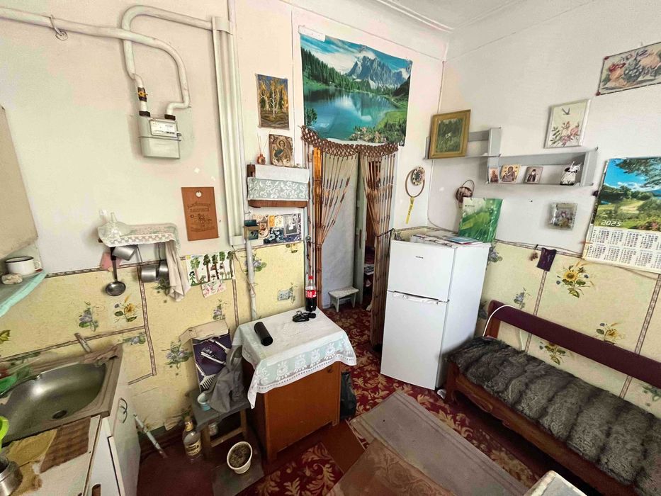 Продаж 1-кімнатної квартири Центр 2 поверх