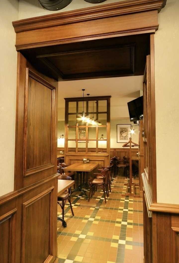 «Watson Pub» – справжній англійський паб у центрі міста.