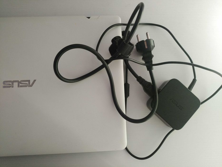 Вживаний ноутбук ASUS X502CA (під ремонт чи на запчастини)