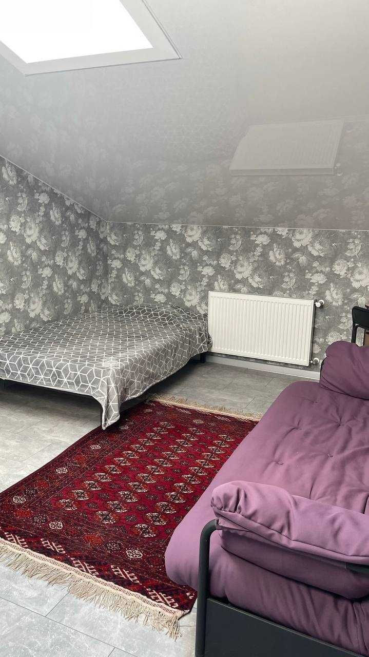 Продаж 3-кімнатної квартири в центрі (вул. Бельведерська)