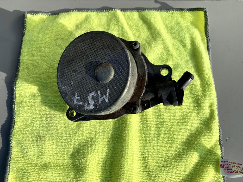 Вакуумний Насос BMW E39 E46 M57 3.0 d Вакуумный БМВ Е39 Е46 М57 3.0 д